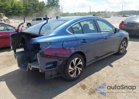 2021 Subaru Legacy Premium z USA, uszkodzony, nr VIN 4S3BWAD64M3019408